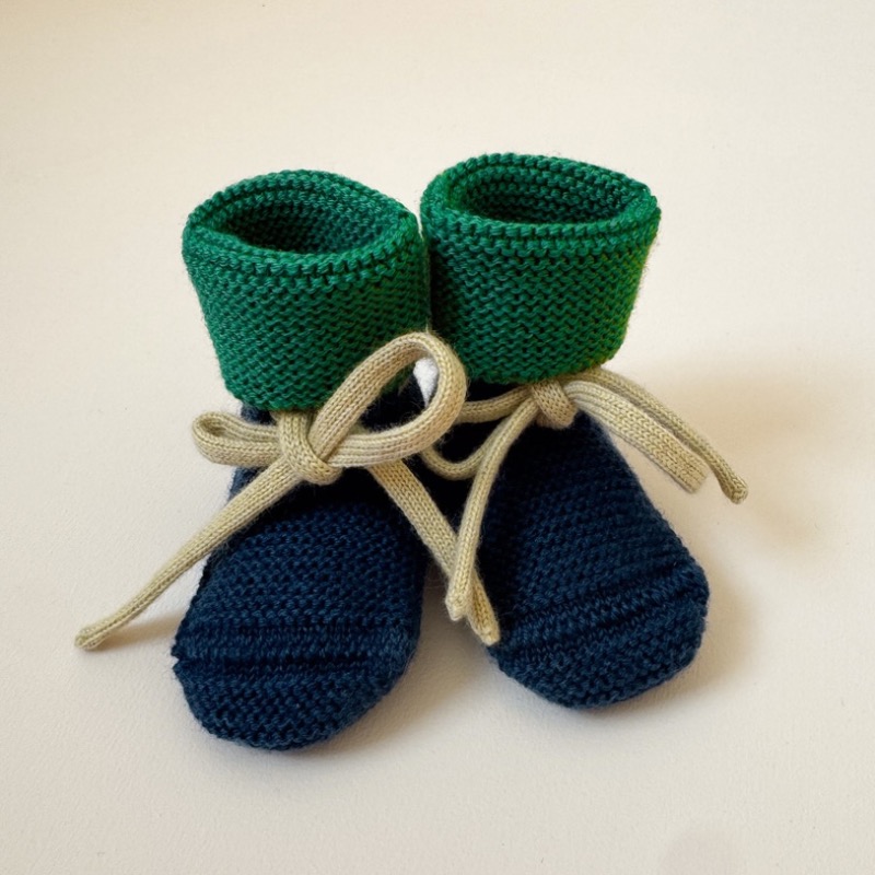 hvid booties blue grass