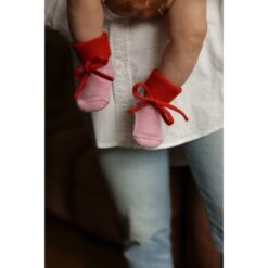 hvid booties cotton candy red