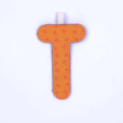 Alternative view of Lilliputiens Letter T