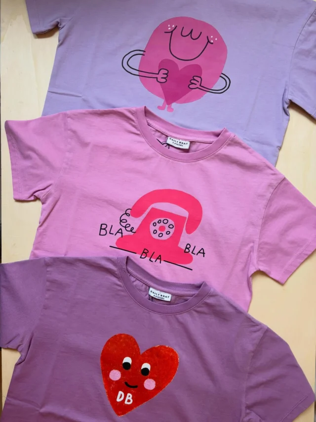 DAILY BRAT: Zijn jullie klaar voor drop 2? Met onder andere heel veel toffe shirts voor jongens én meiden. En een geweldige jurk en nog veel meer moois 😍
Vanaf nu shop je het ook online op onze website 🥳
Swipe voor inspiratie! En heb je vragen? Laat het ons weten! 

#dailybrat #nieuwecollectie #littledepartmentstore #littledepartmentstorerotterdam #rotterdam