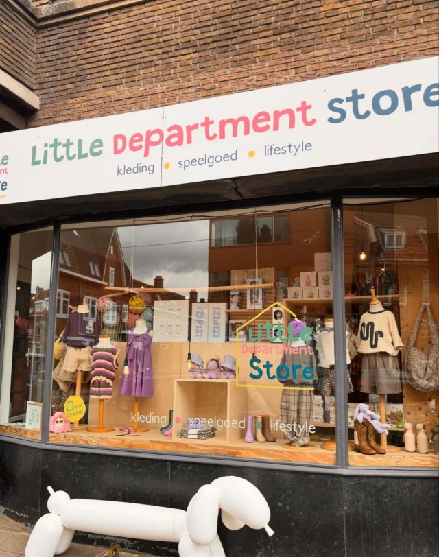Op Hemelvaartsdag zijn we gesloten! 
Vrijdag is onze winkel weer geopend van 10.00-17.00. Onze webshop is natuurlijk wel gewoon open en daar vind je heel veel fijne zomeroutfits, sandalen, zomer-(en regen-)jassen (met korting) en nog veel meer leuks 🥳

#hemelvaartsdag #dagjegesloten #vrijdagzijnweerweer #littledepartmentstore #kinderwinkelrotterdam