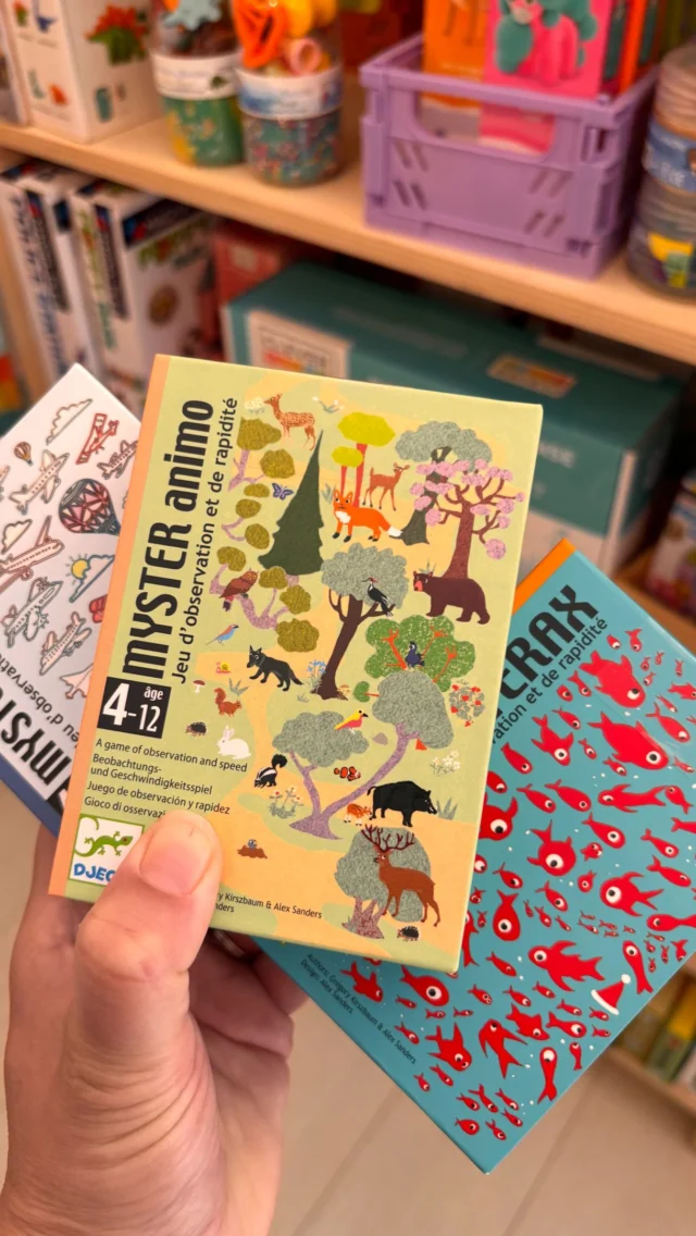 VAKANTIE! ☀️
Regio Rotterdam heeft ook eindelijk vakantie 🥳
Als ik op pad ga met de kids, heb ik altijd een spelletje of tekenspullen in m’n tas voor die momenten waarop ze zich gaan vervelen (bijvoorbeeld in de auto of aan tafel). 
Hier wat inspiratie zodat de kids zich niet gaan vervelen deze zomer. 😉 En het meeste is klein genoeg om in je tas mee te nemen! 

#vakantietips #littledepartmentstore #djeco #spelletjes #littledepartmentstorerotterdam